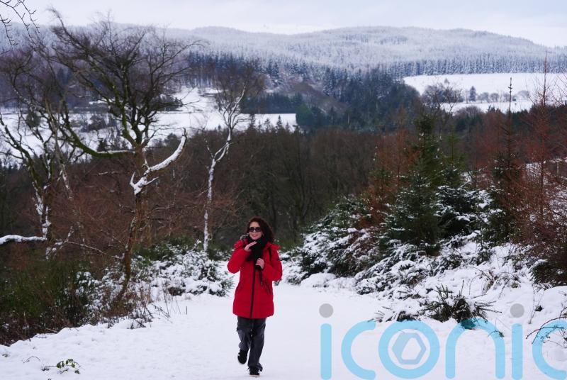 Weather warnings in force as temperatures forecast to plummet