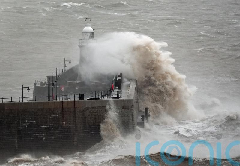More than four million receive emergency alert as UK braces for Storm Eowyn