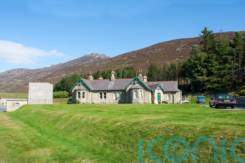 Almost 50 firefighters tackle blaze in Mourne Mountains