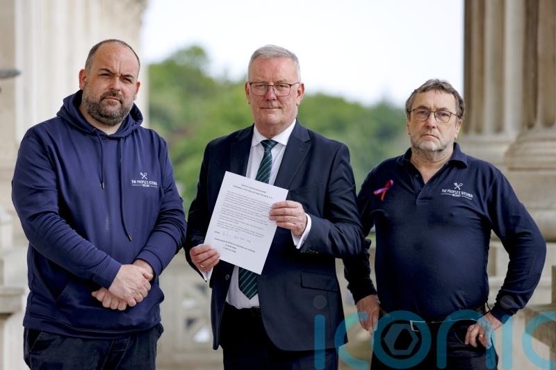 Homeless charity calls for Stormont to commit to ending rough sleeping in NI