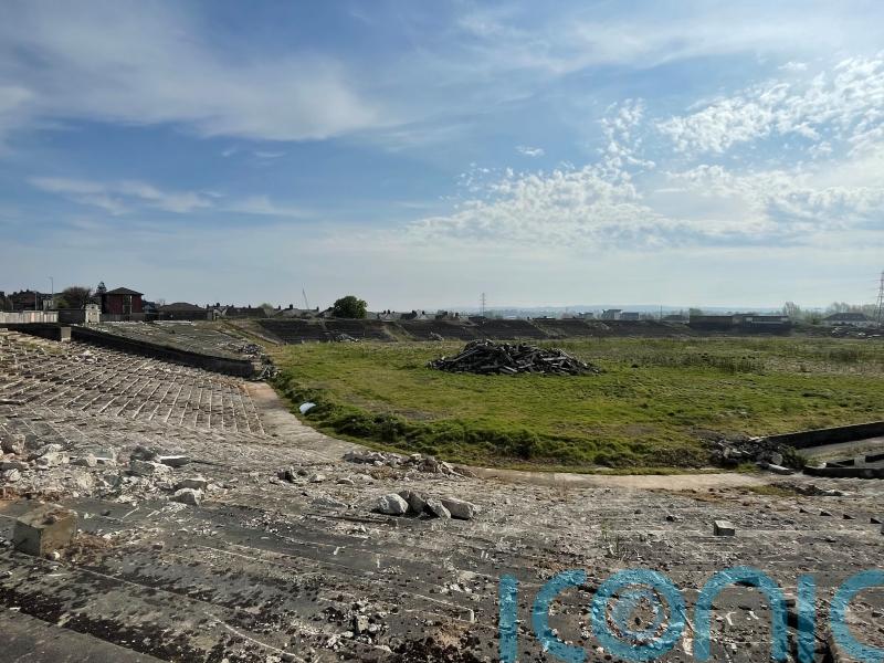 &lsquo;Onus back on Executive&rsquo; over rebuilding of Casement Park, Benn says