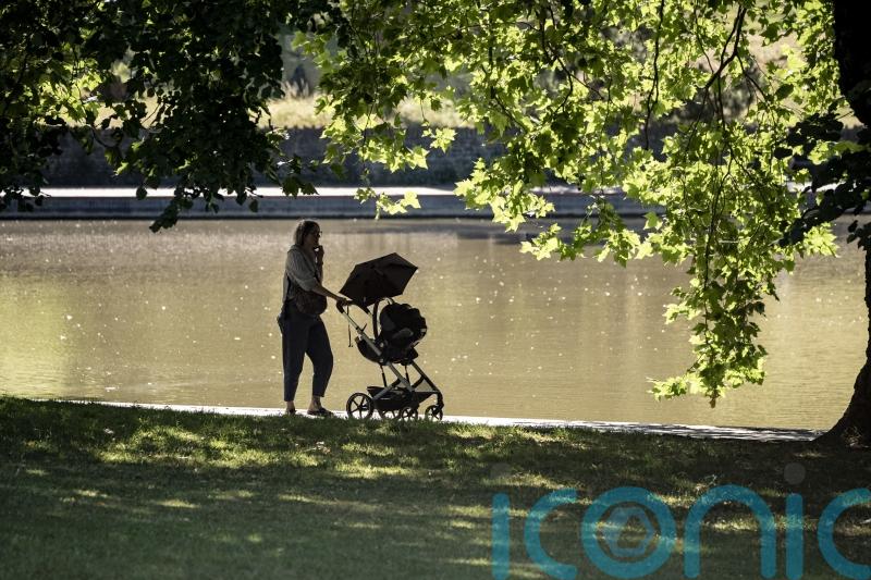 Yellow heat health alert extended to all of England as temperatures soar