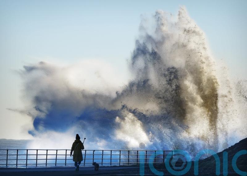 Storm Floris to cause travel disruption as wind warnings upgraded