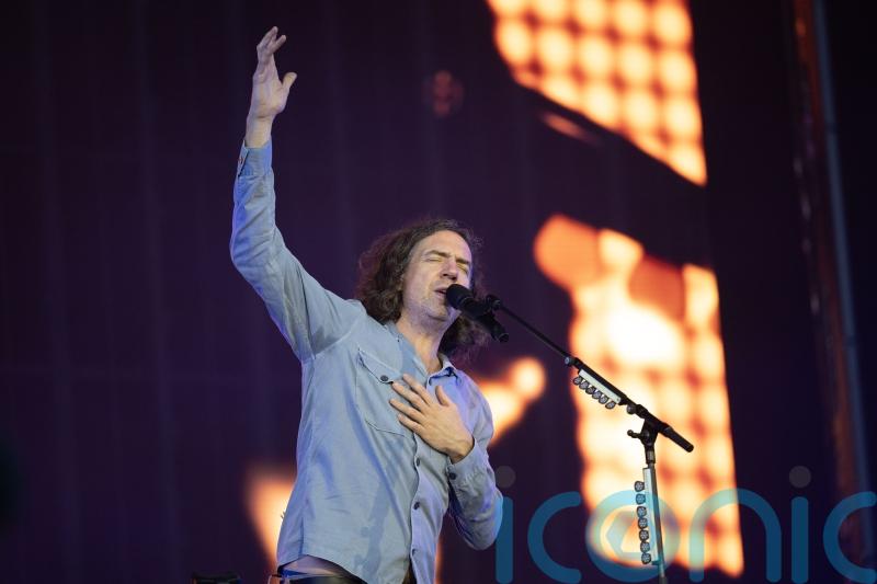 Snow Patrol frontman donates &pound;20k to soup kitchen