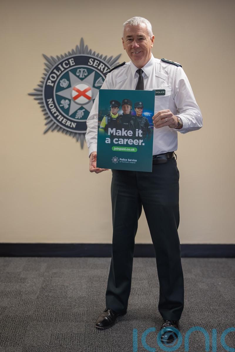PSNI seeks new recruits &lsquo;from all backgrounds and communities&rsquo;