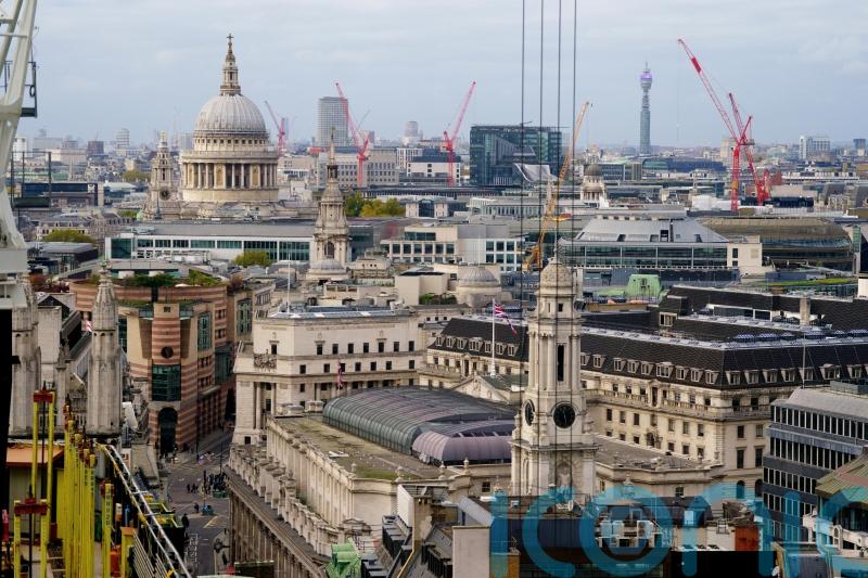 UK house prices rise by 2.4% annually typically but fall by 1% in London