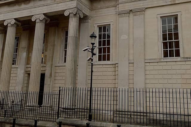 Derry Court House. DER2126GS - 056