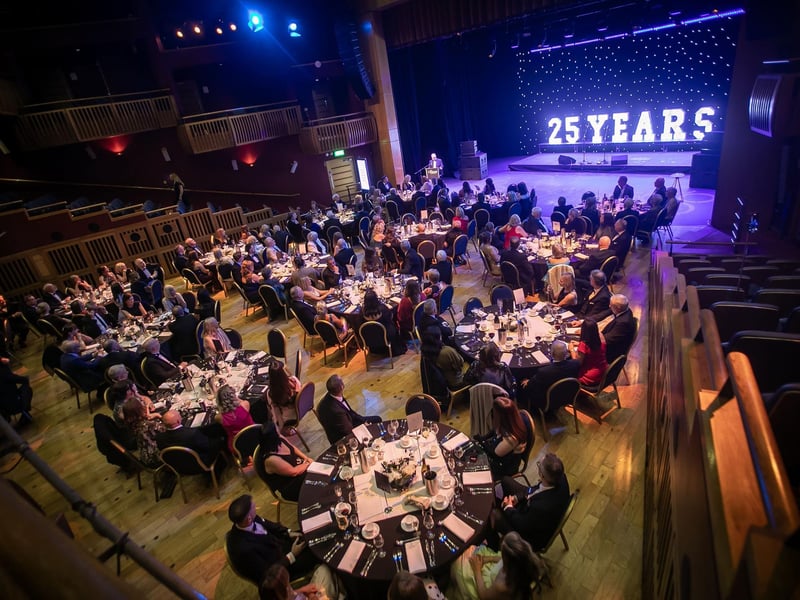 David McLaughlin, Chief Executive, Millennium Forum addressing the attendance at Friday night's 25th Annniversary Gala Ball. (Photos: Jim McCafferty Photography)